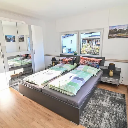 Gastezimmer Zur Goldenen Ananas * Musch